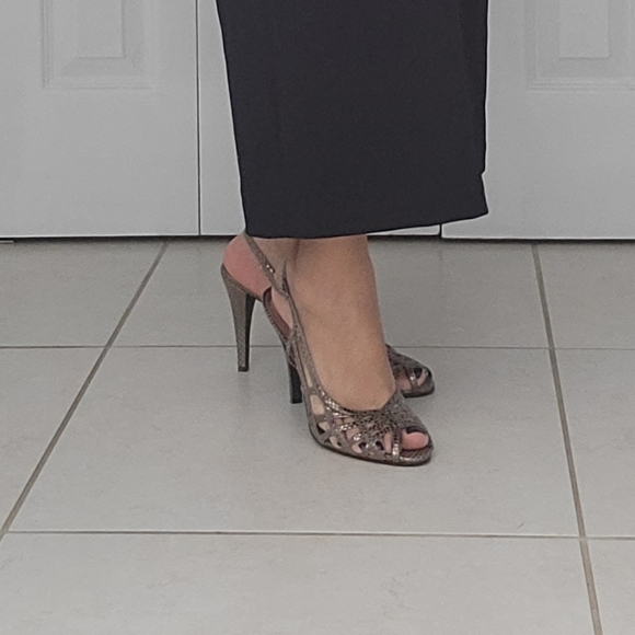 Silver sandals - Picture 6 of 6